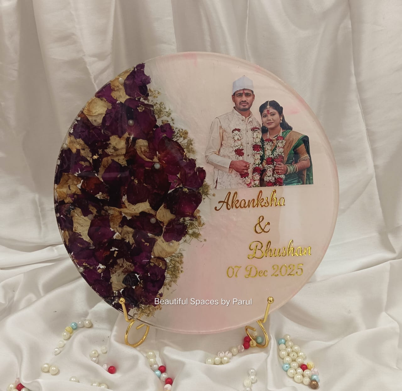Varmala Preservation,12 Inch, Round,Elegant Photo Frame - Personalized Keepsake for Newlyweds,Wedding Gift & Memory Preservation - Flower, Varmala Preservation 